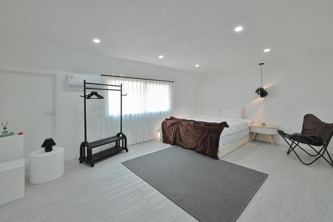 Nhà khách 3room+2bath Hongdae 165sqm Seoul
